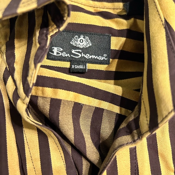Ben Sherman Gold Pinstripe Button Down XS - Picture 2 of 5